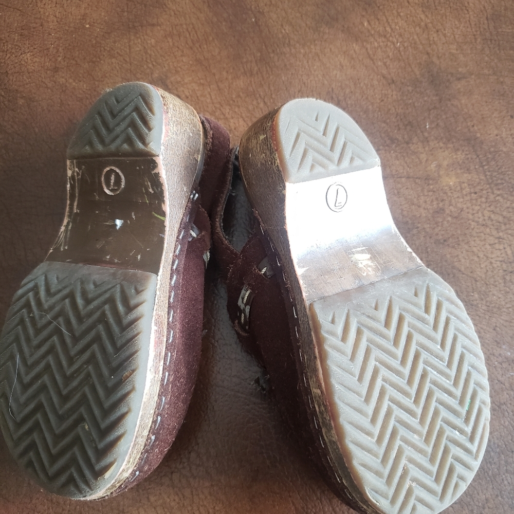 Clogs - Picture 4 of 4